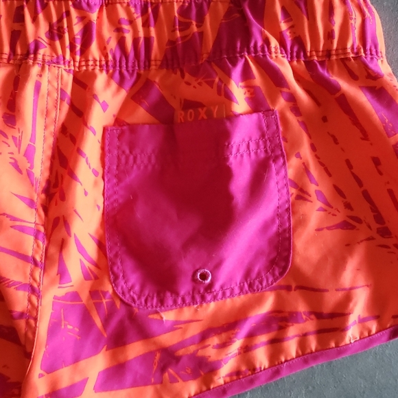 Roxy Board Shorts - Picture 5 of 5